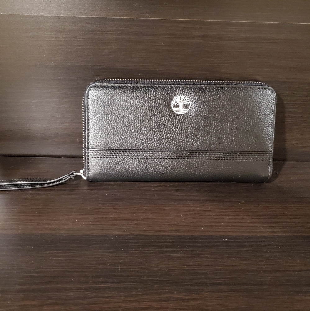 *NWT* Timberland RFID Zip Around Wallet with Wristlet Strap | Black | OS